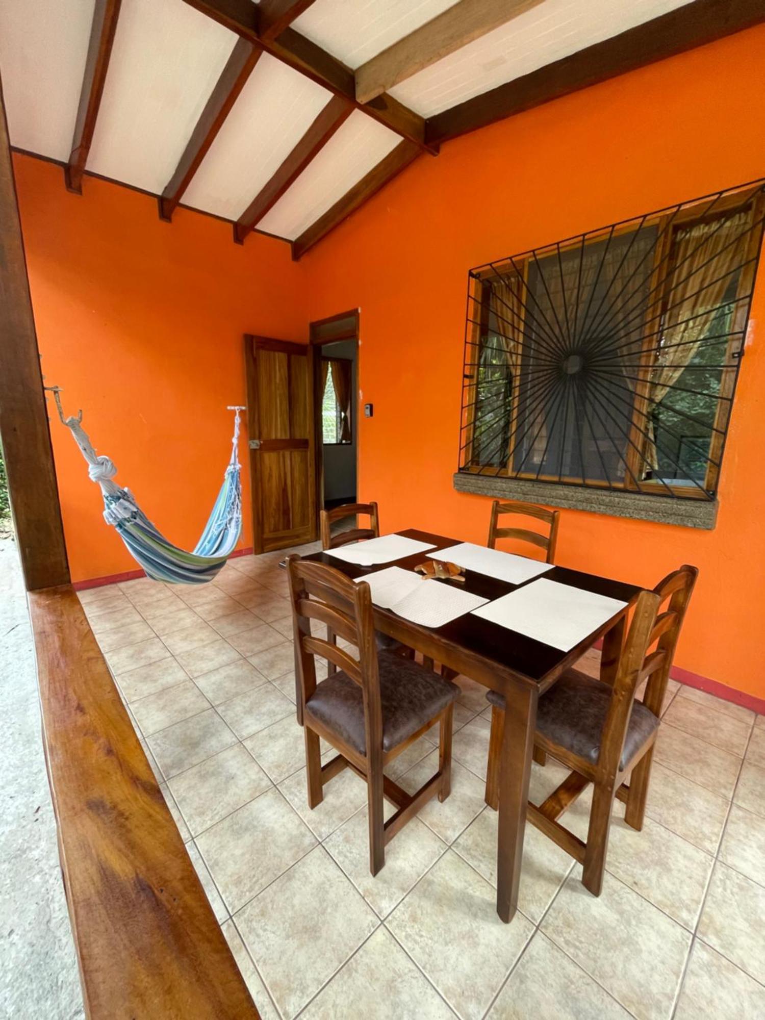 Cabinas Caribe Luna Cahuita Exterior photo