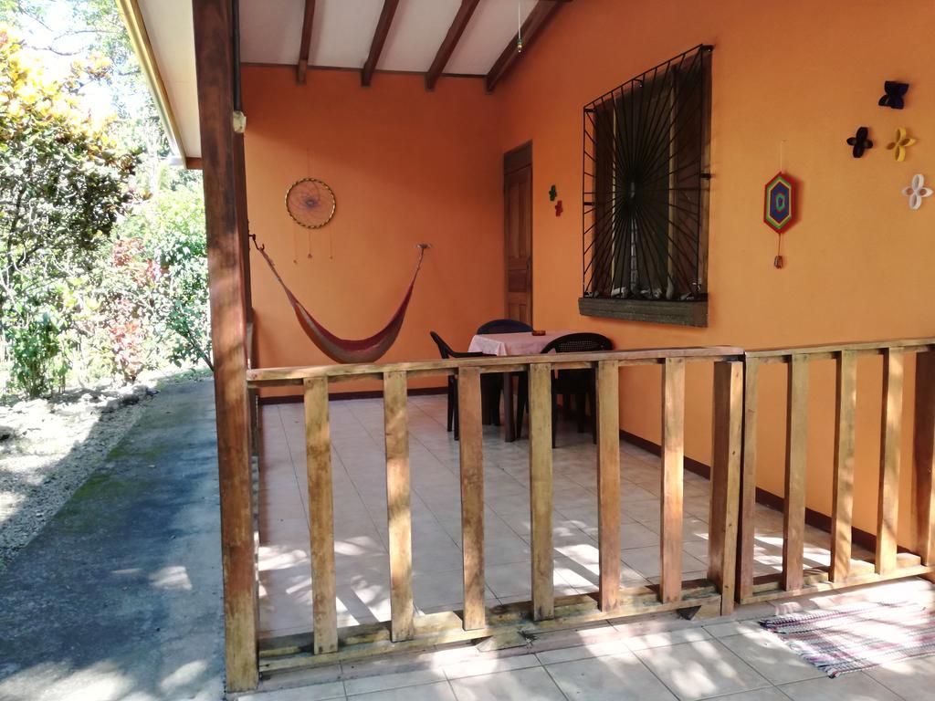 Cabinas Caribe Luna Cahuita Exterior photo